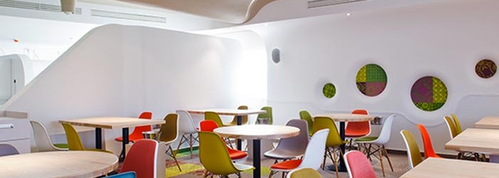Restaurant design avec salle de jeux Salle de restaurant design