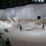 Montage des decors de Zaha Hadid pour Chanel