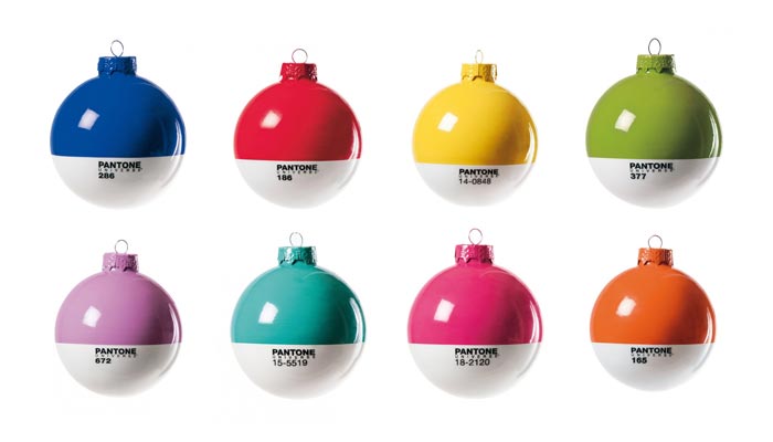 Boules de Noel Pantone